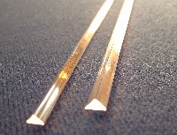 Clear Right Angle Triangle Bar